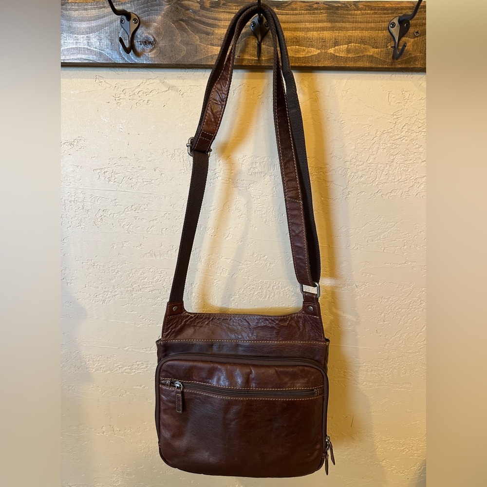 Beautiful! Genuine Leather Crossbody *$140 originally